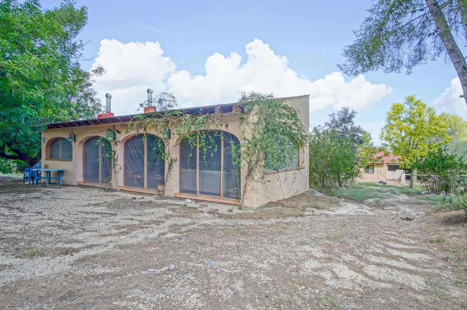 4 soverom Villa til salgs i Orba med svømmebasseng garasje - € 899 000 (Ref: 9761152)