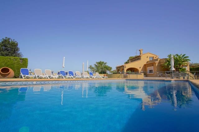 8 soveværelse Villa til salg i Benissa med swimmingpool garage - € 2.995.000 (Ref: 9761154)