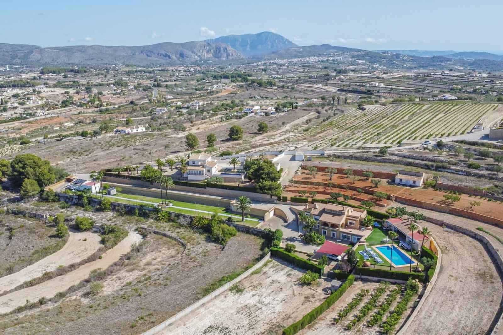 8 soveværelse Villa til salg i Benissa med swimmingpool garage - € 2.995.000 (Ref: 9761154)