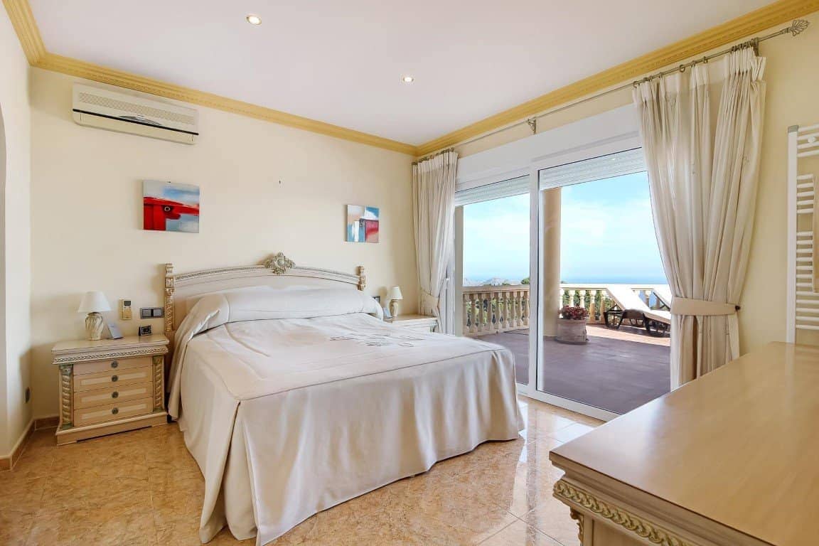 4 slaapkamer Villa te koop in Moraira met zwembad garage - € 1.550.000 (Ref: 9761159)