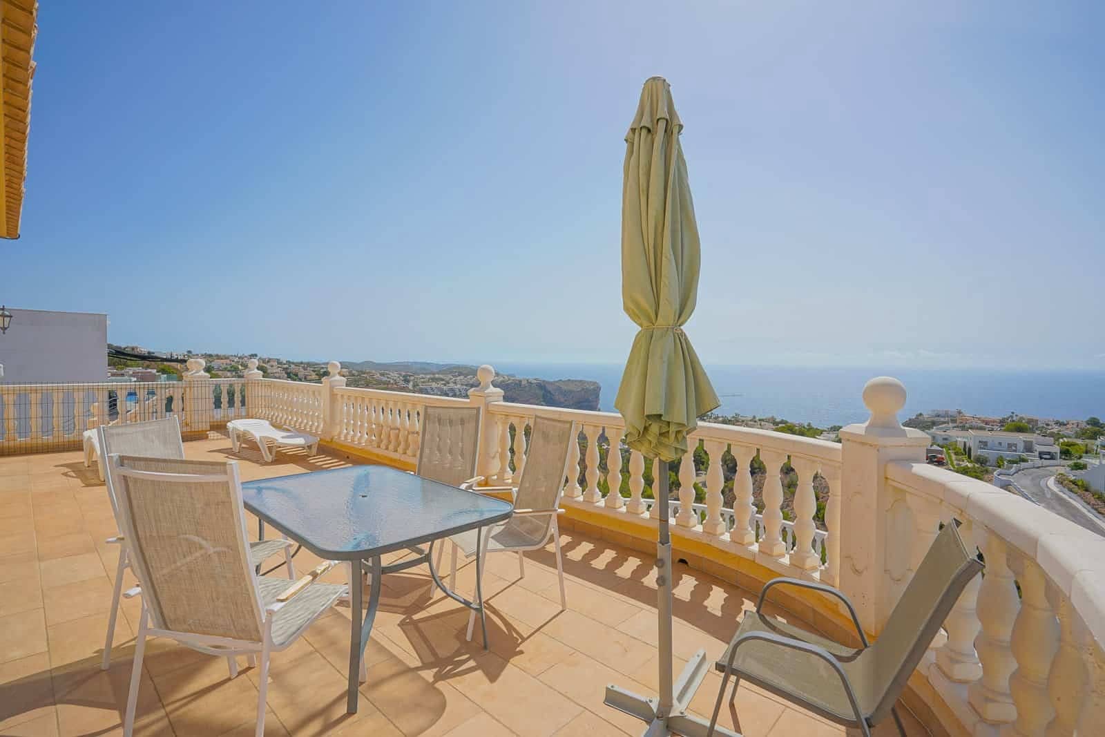 3 sypialnia Willa na sprzedaż w Cumbre del Sol z basenem - 715 000 € (Ref: 9761163)