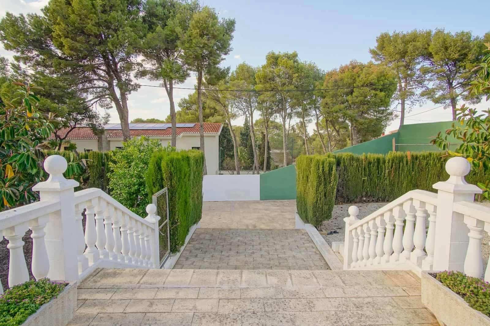 6 soverom Villa til salgs i Denia med svømmebasseng garasje - € 1 060 000 (Ref: 9761164)
