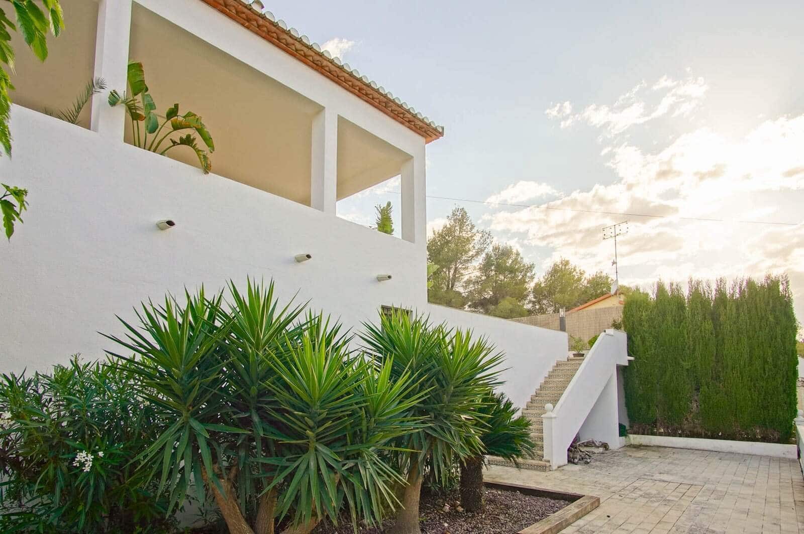 6 soverom Villa til salgs i Denia med svømmebasseng garasje - € 1 060 000 (Ref: 9761164)