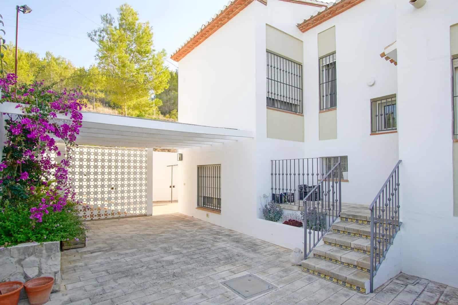 6 soverom Villa til salgs i Denia med svømmebasseng garasje - € 1 060 000 (Ref: 9761164)