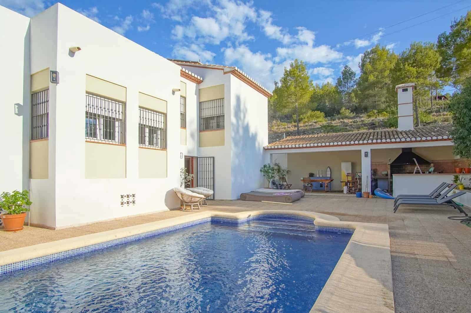 6 soverom Villa til salgs i Denia med svømmebasseng garasje - € 1 060 000 (Ref: 9761164)