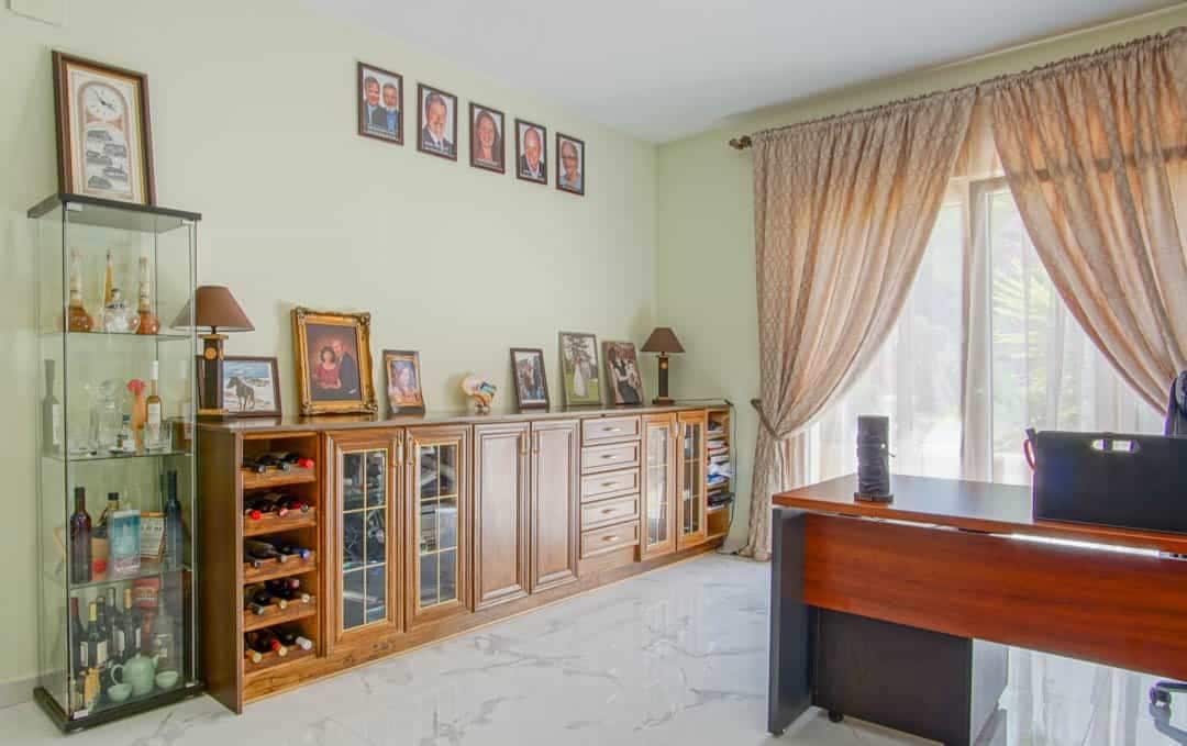 8 chambre Villa/Maison à vendre à La Nucia avec piscine - 2 500 000 € (Ref: 9761166)