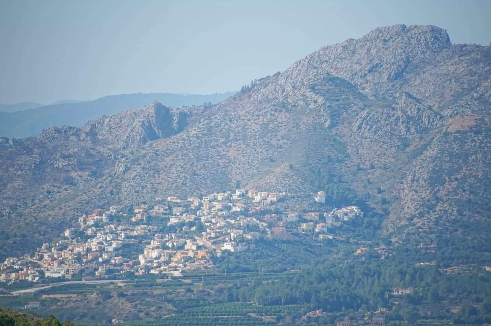 4 sypialnia Willa na sprzedaż w Pedreguer z basenem garażem - 680 000 € (Ref: 9761173)