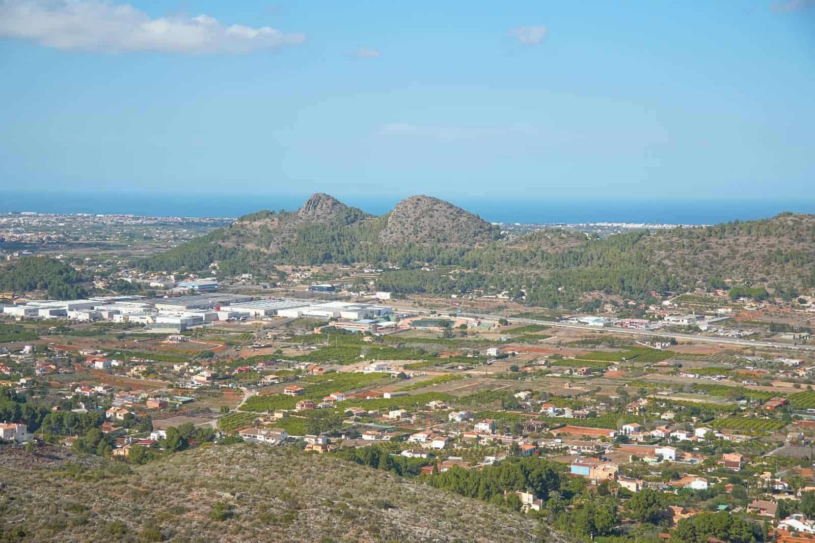 4 sypialnia Willa na sprzedaż w Pedreguer z basenem garażem - 680 000 € (Ref: 9761173)