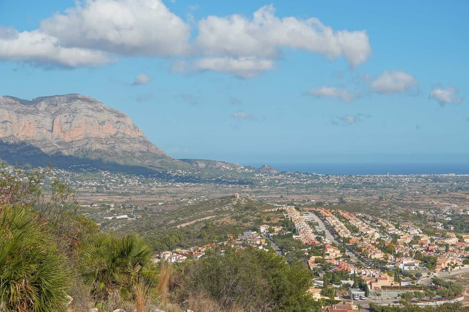 4 sypialnia Willa na sprzedaż w Pedreguer z basenem garażem - 680 000 € (Ref: 9761173)