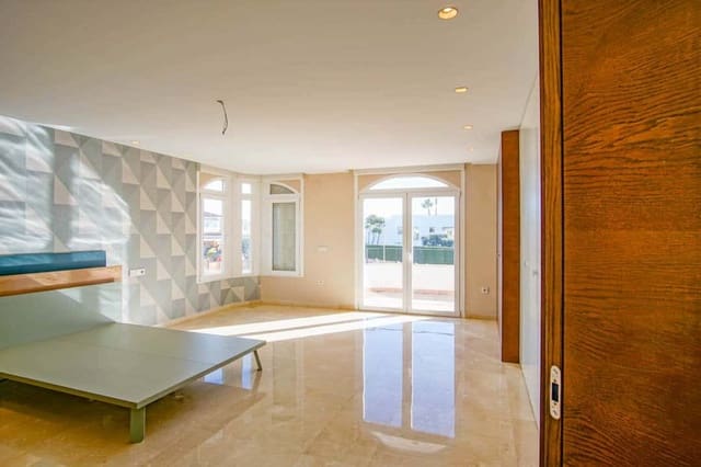 5 slaapkamer Villa te koop in Pueblo - Urbanizaciones, Alfaz del Pi / L'Alfàs del Pi met zwembad garage - € 1.600.000 (Ref: 9761181)