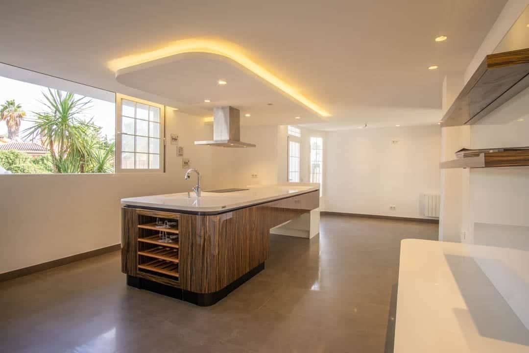 5 slaapkamer Villa te koop in Alfaz del Pi / L'Alfas del Pi met zwembad garage - € 1.600.000 (Ref: 9761181)