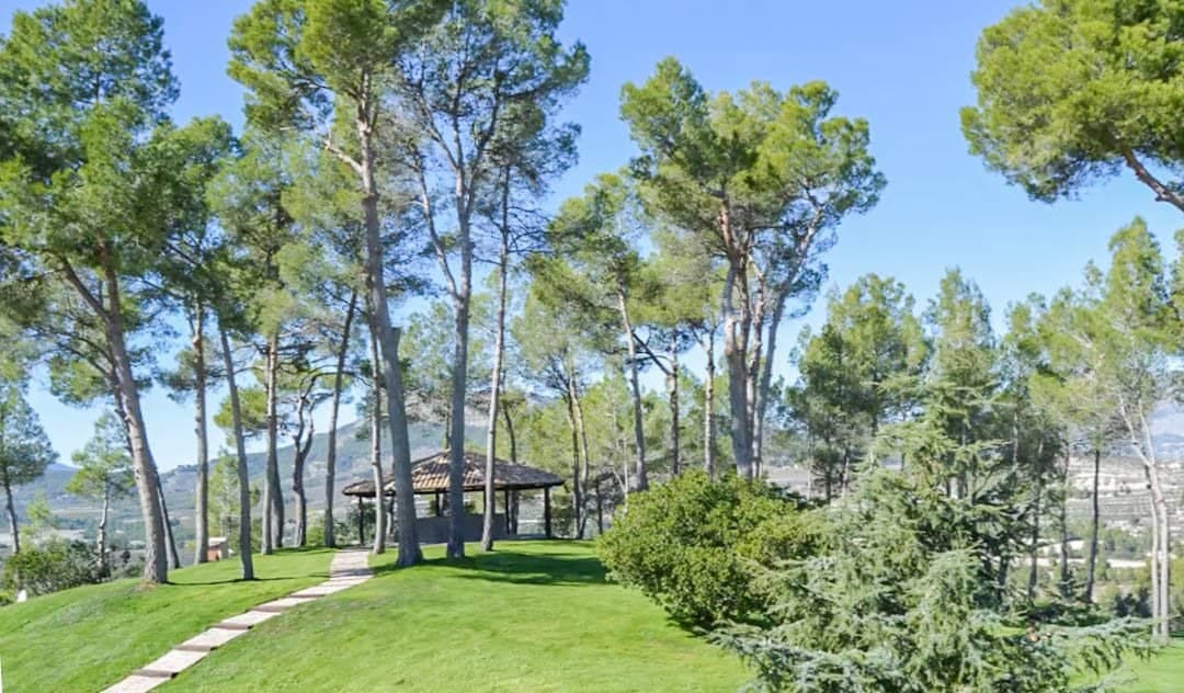 7 chambre Villa/Maison à vendre à Penaguila avec piscine garage - 2 600 000 € (Ref: 9761184)