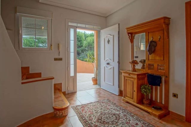 5 slaapkamer Villa te koop in Cometa - Carrió, Calpe / Calp met zwembad garage - € 725.000 (Ref: 9761185)