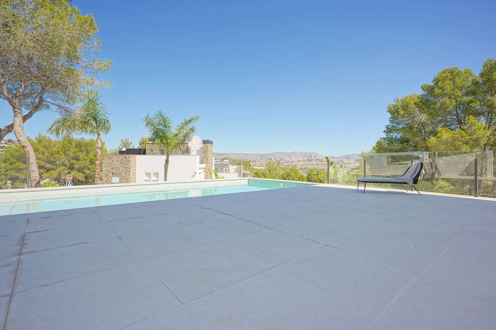 4 soveværelse Villa til salg i Moraira med swimmingpool garage - € 1.499.000 (Ref: 9761186)