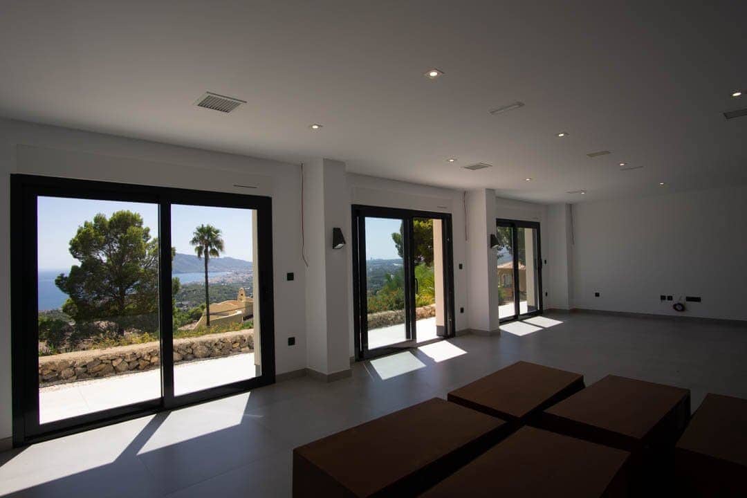 5 bedroom Villa for sale in Altea with pool garage - € 3,500,000 (Ref: 9761190)