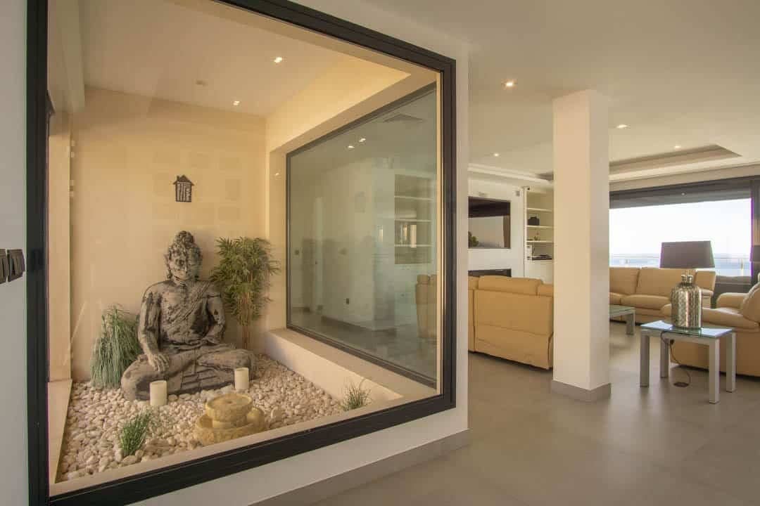 5 bedroom Villa for sale in Altea with pool garage - € 3,500,000 (Ref: 9761190)