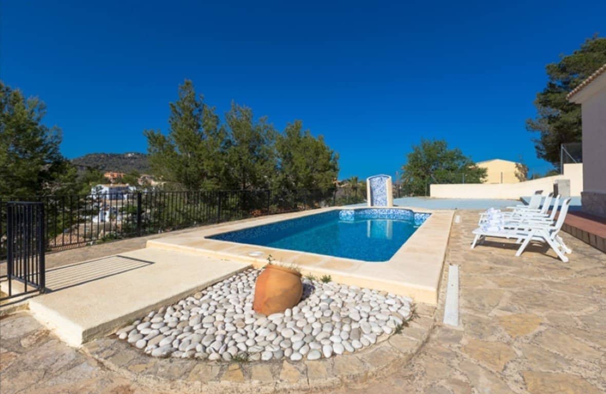 3 slaapkamer Villa te koop in Calpe / Calp met zwembad - € 435.000 (Ref: 9761197)