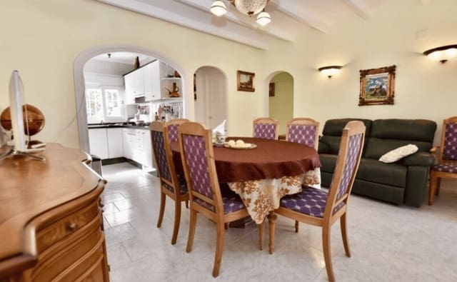 5 slaapkamer Villa te koop in Cap Martí - El Tossalet - Pinomar, Javea / Xàbia met zwembad garage - € 950.000 (Ref: 9761198)