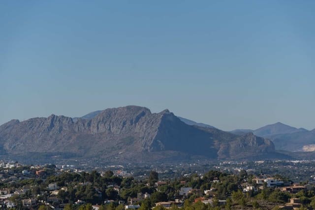 3 bedroom Villa for sale in El Montgó, Dénia with pool - € 955,000 (Ref: 9761213)