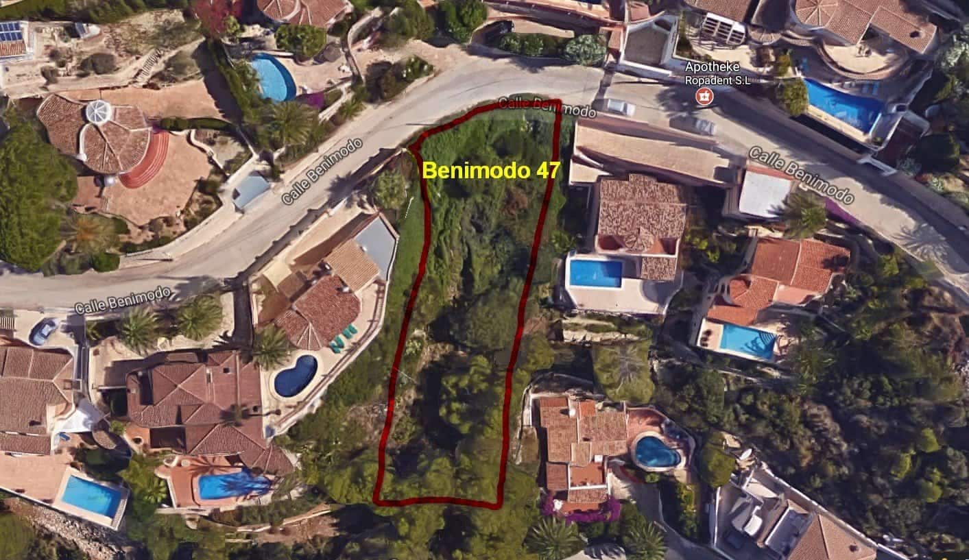Grunde uden byggetilladelser til salg i Moraira - € 500.000 (Ref: 9761239)