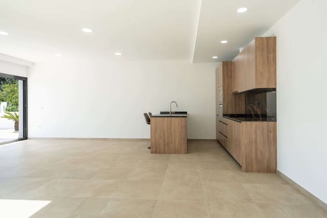 3 quarto Moradia para venda em Benissa com piscina garagem - 1 175 000 € (Ref: 9809793)