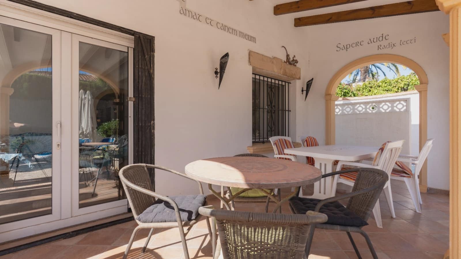 3 soveværelse Villa til salg i Pinosol med swimmingpool - € 618.000 (Ref: 9850090)