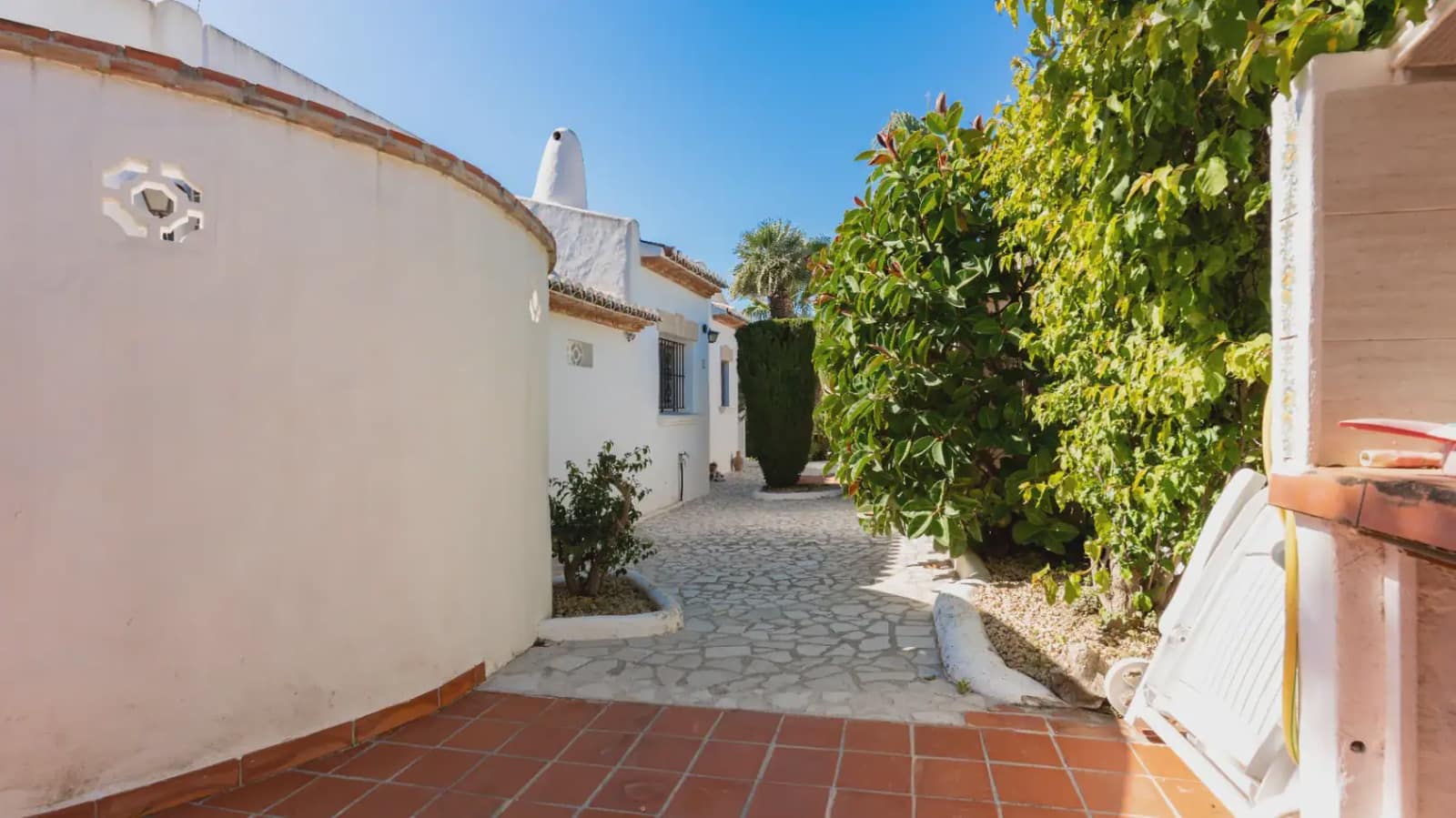 3 soveværelse Villa til salg i Pinosol med swimmingpool - € 618.000 (Ref: 9850090)
