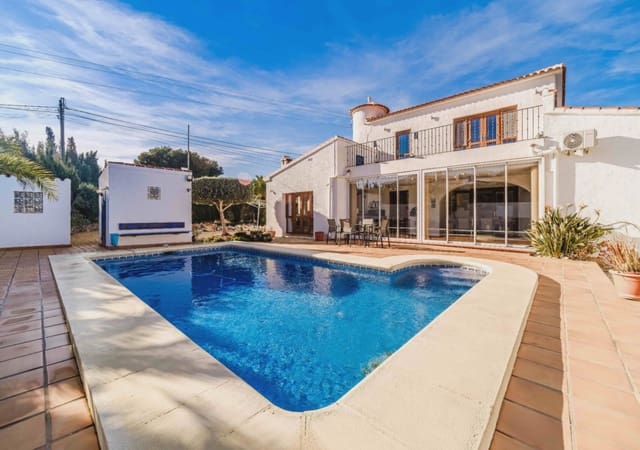 4 makuuhuone Huvila myytävänä paikassa La Granadella  - Costa Nova, Javea / Xàbia mukana uima-altaan - 750 000 € (Ref: 9850091)