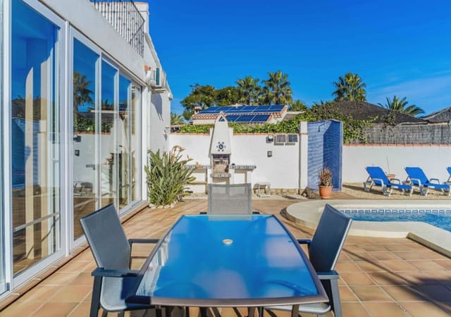 4 makuuhuone Huvila myytävänä paikassa La Granadella  - Costa Nova, Javea / Xàbia mukana uima-altaan - 750 000 € (Ref: 9850091)