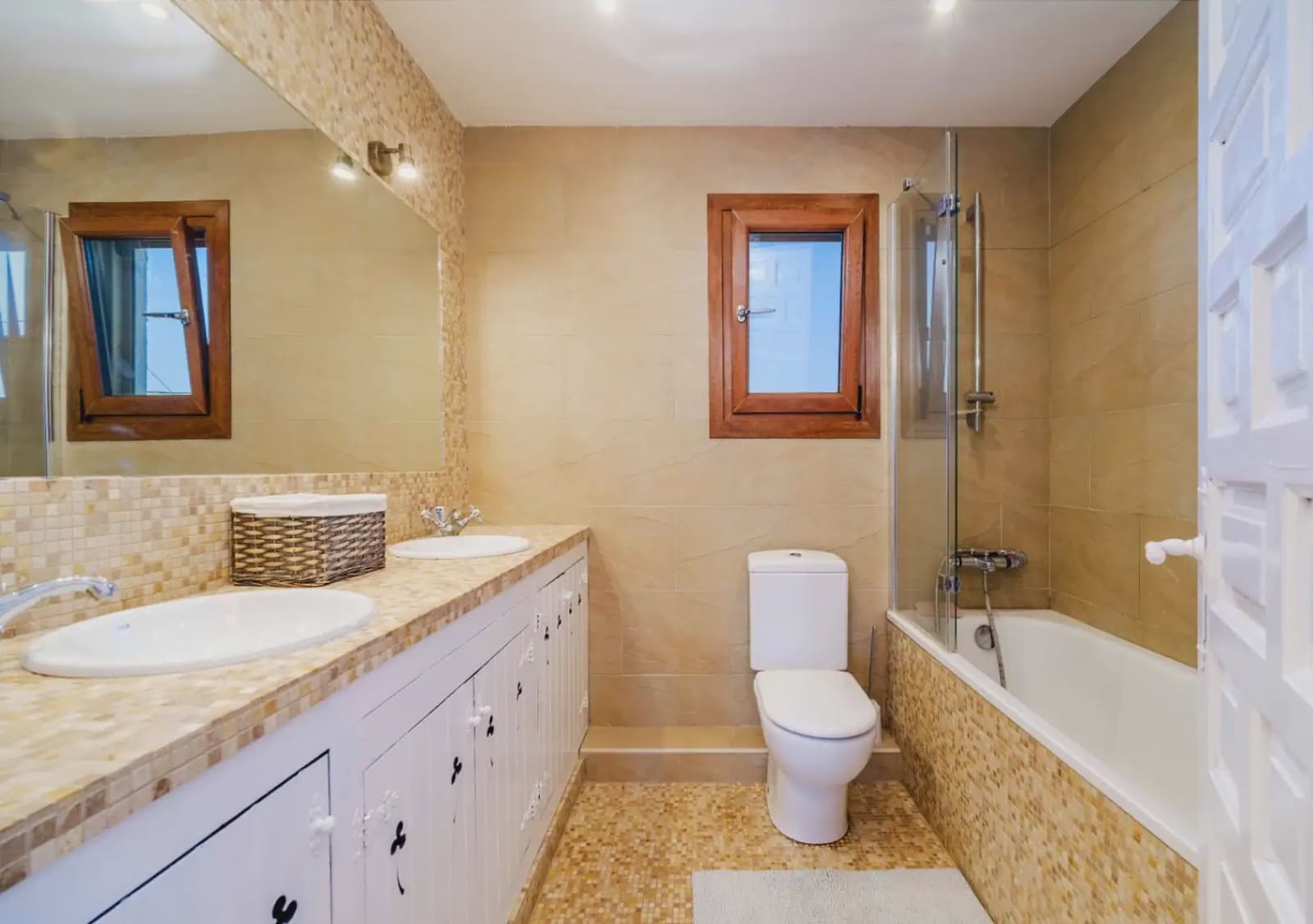 4 soveværelse Villa til salg i Javea / Xabia med swimmingpool - € 750.000 (Ref: 9850091)