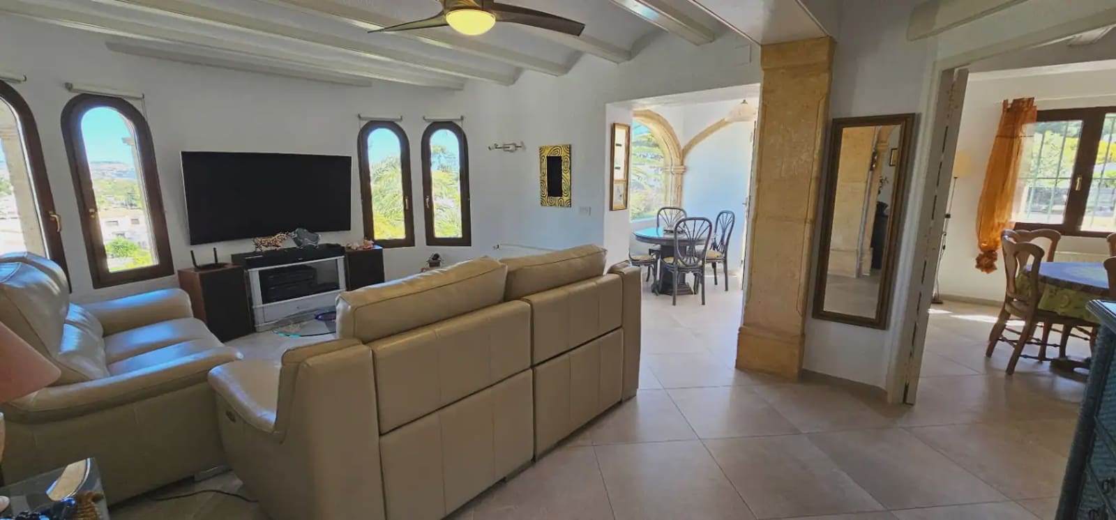 4 soveværelse Villa til salg i Pinosol med swimmingpool - € 875.000 (Ref: 9850092)