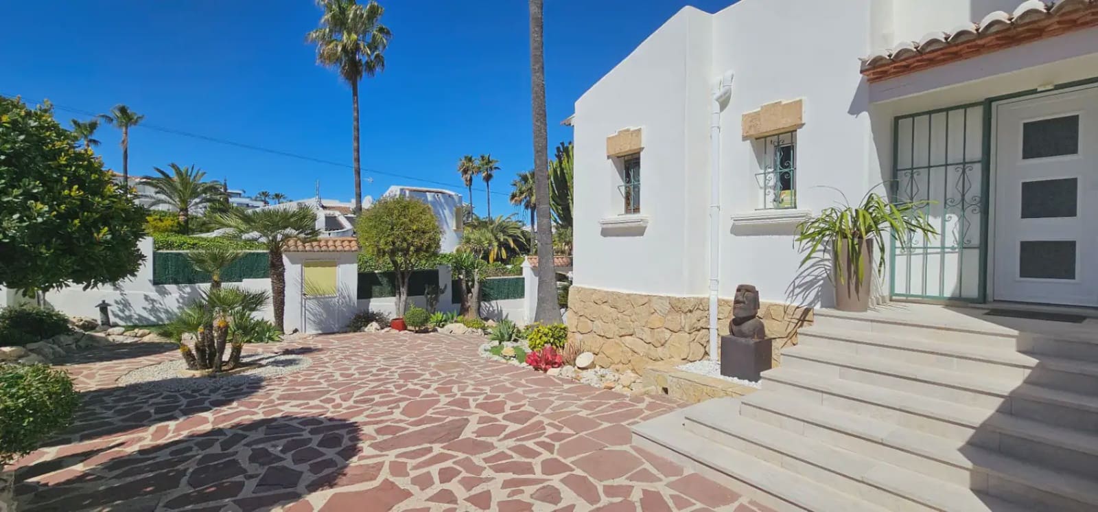4 soveværelse Villa til salg i Pinosol med swimmingpool - € 875.000 (Ref: 9850092)