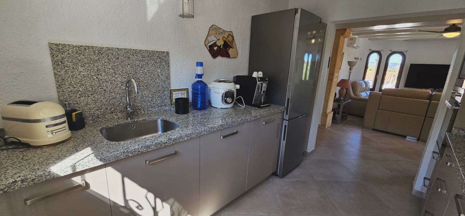 4 soveværelse Villa til salg i Pinosol med swimmingpool - € 875.000 (Ref: 9850092)