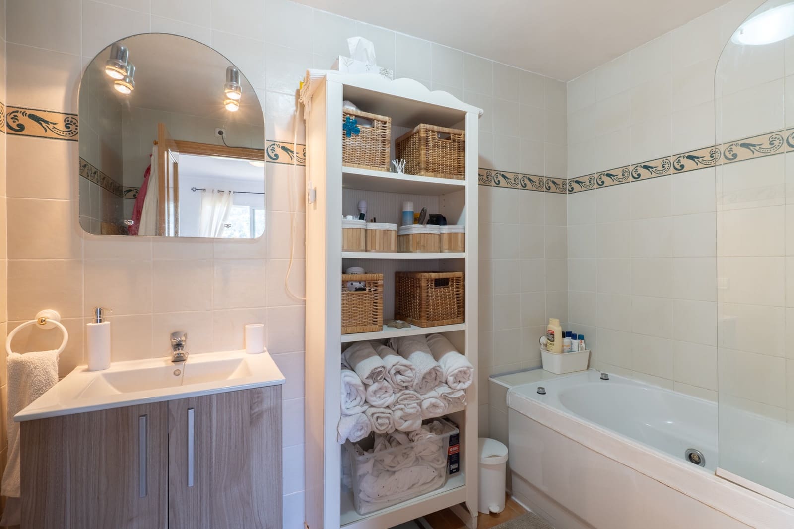 2 bedroom Apartment for sale in Altea with pool - € 340,000 (Ref: 9854405)