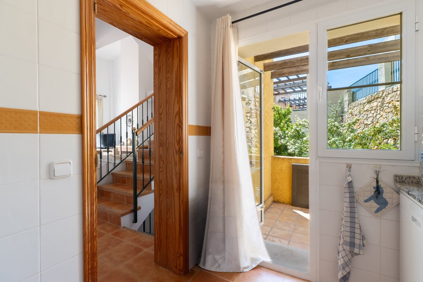 2 bedroom Apartment for sale in Altea with pool - € 340,000 (Ref: 9854405)