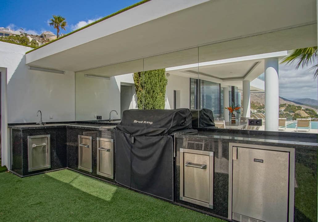 6 soveværelse Villa til salg i Altea med swimmingpool garage - € 2.490.000 (Ref: 9905079)