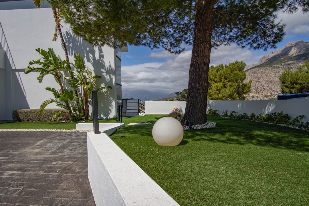 6 soveværelse Villa til salg i Altea med swimmingpool garage - € 2.490.000 (Ref: 9905079)