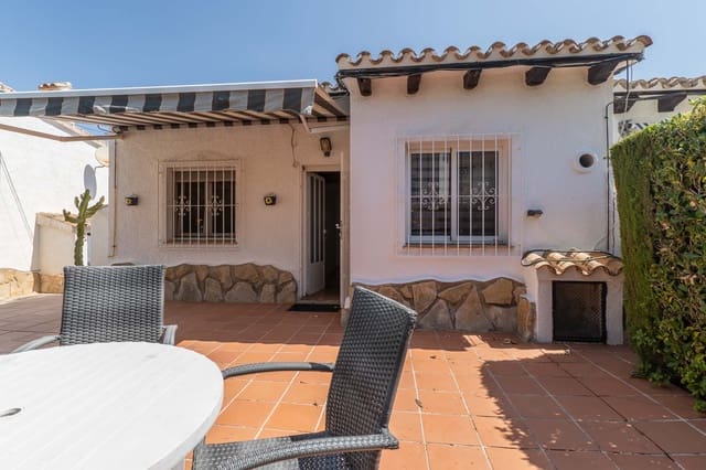 2 makuuhuone Huvila myytävänä paikassa Pinar del Advocat - Cometa, Teulada-Moraira mukana uima-altaan - 329 000 € (Ref: 9938519)