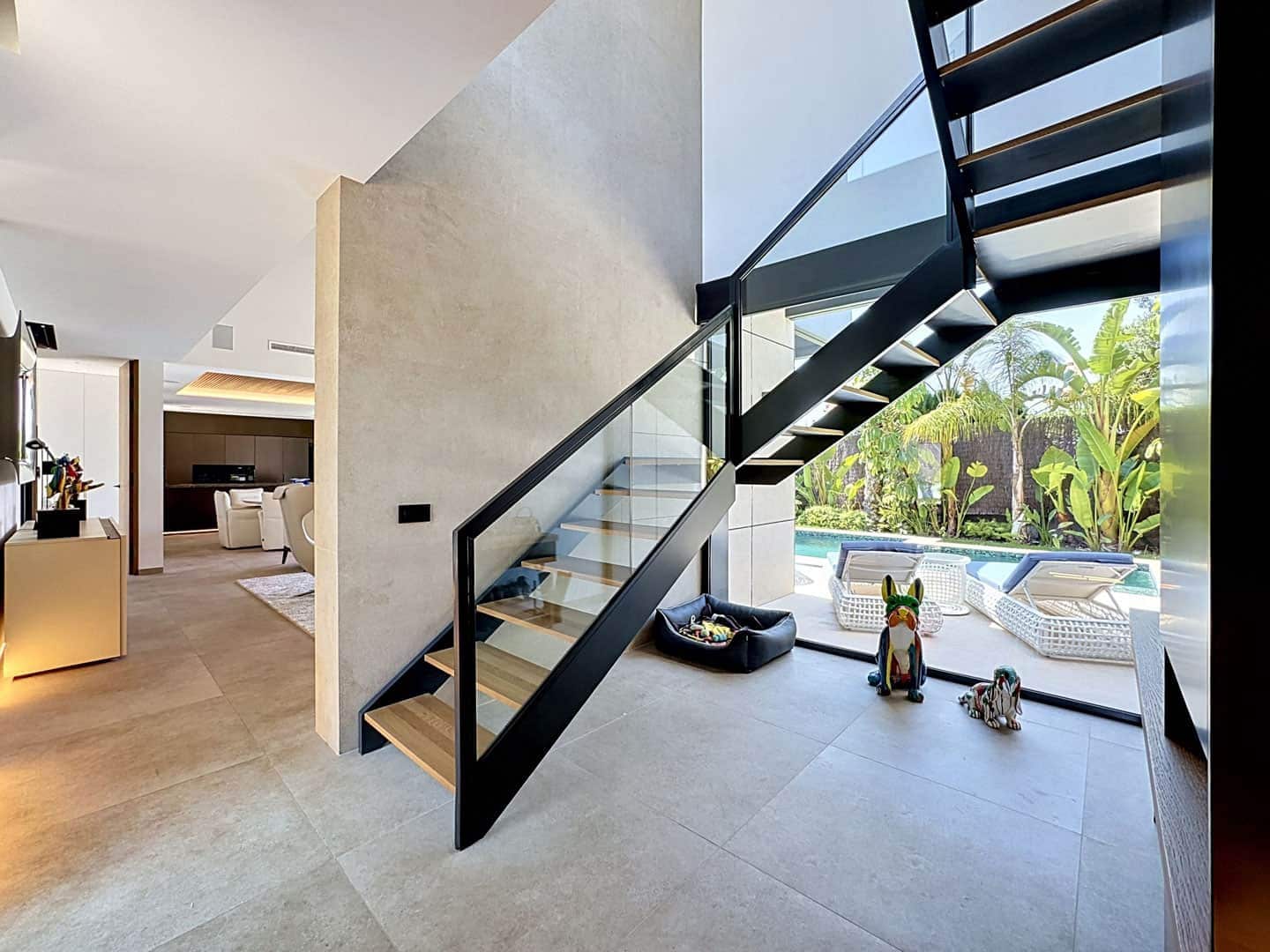 4 bedroom Villa for sale in Calpe / Calp with pool - € 2,290,000 (Ref: 9938521)