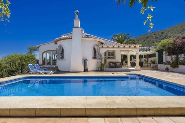 4 soveværelse Villa til salg i Benitachell / Benitatxell med swimmingpool garage - € 639.000 (Ref: 9946796)