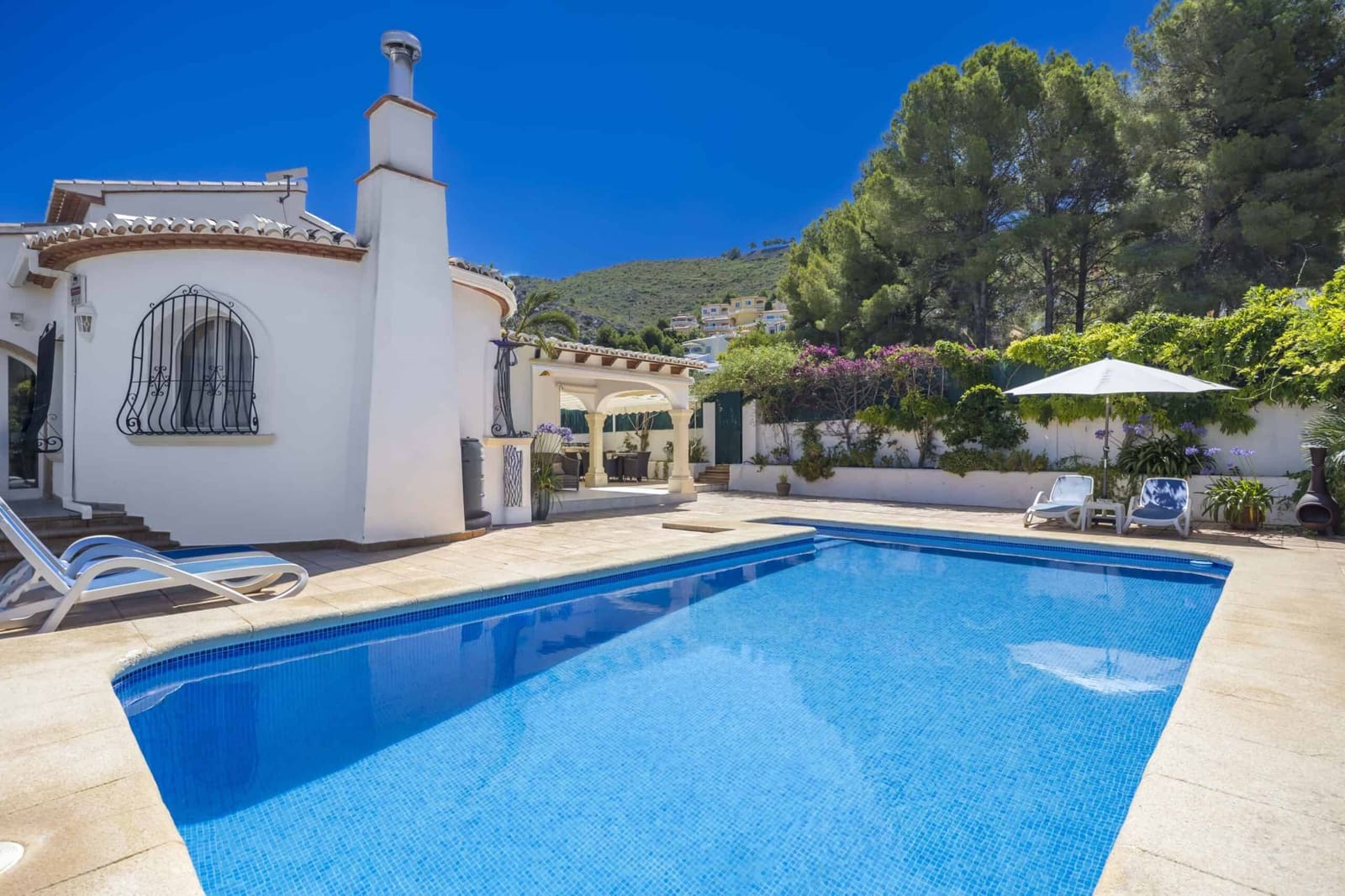 4 soveværelse Villa til salg i Benitachell / Benitatxell med swimmingpool garage - € 639.000 (Ref: 9946796)