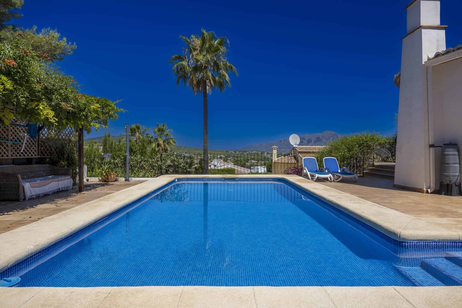4 soveværelse Villa til salg i Benitachell / Benitatxell med swimmingpool garage - € 639.000 (Ref: 9946796)
