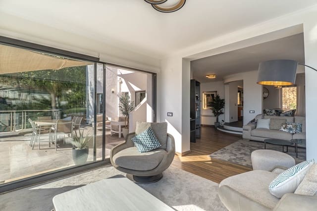 5 soveværelse Villa til salg i Altea med swimmingpool garage - € 2.700.000 (Ref: 9948963)