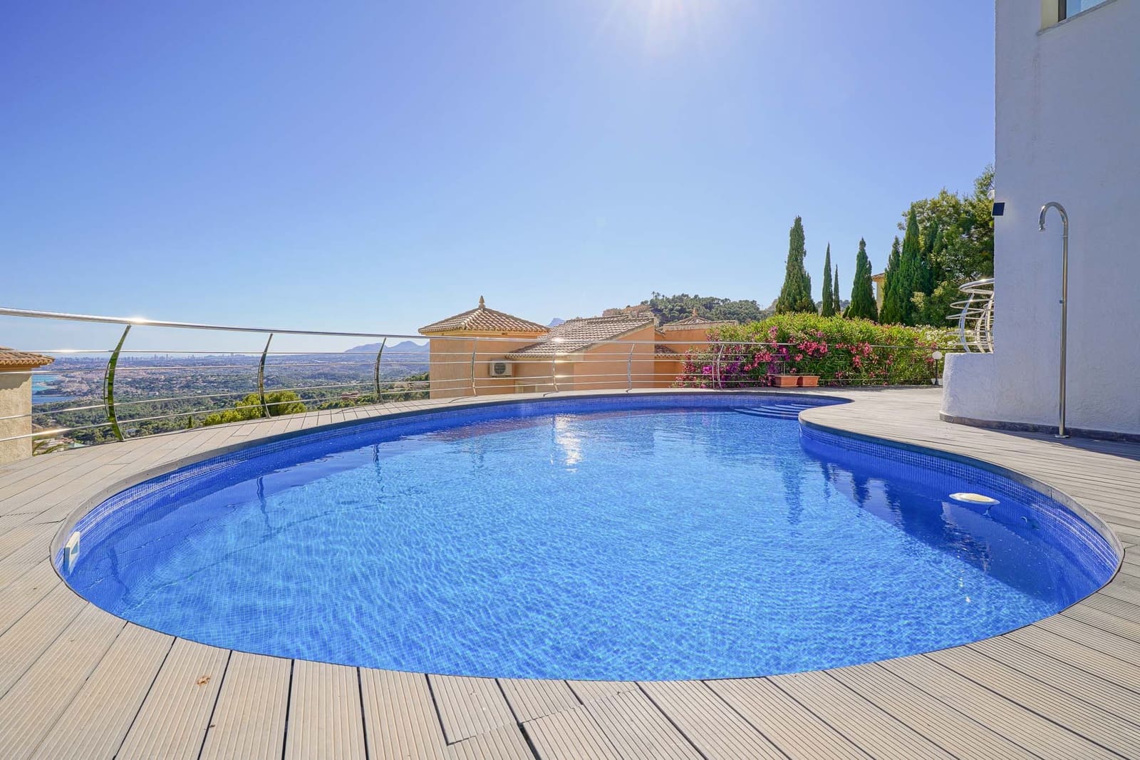 5 bedroom Villa for sale in Altea with pool - € 2,700,000 (Ref: 9948963)