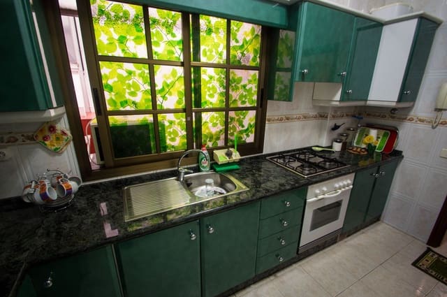 1 Zimmer Apartment zu vermieten in Adeje mit Garage - 750 € (Ref: 10017093)