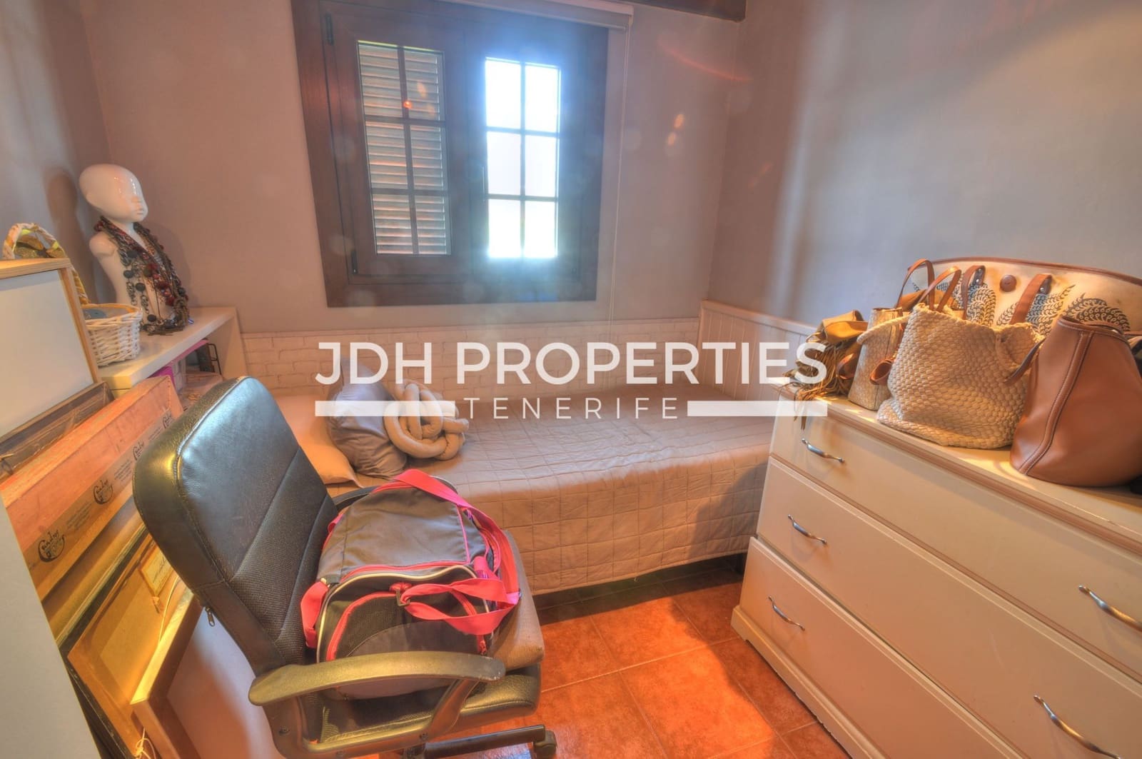 Pareado de 4 habitaciones en Golf del Sur en venta con piscina garaje - 469.900 € (Ref: 10040667)