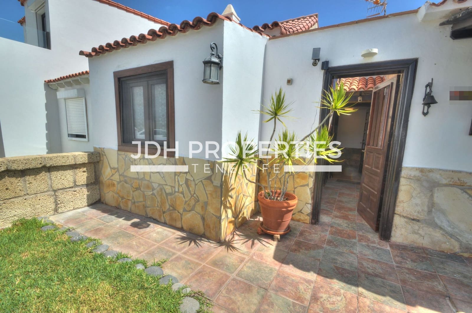 Pareado de 4 habitaciones en Golf del Sur en venta con piscina garaje - 469.900 € (Ref: 10040667)