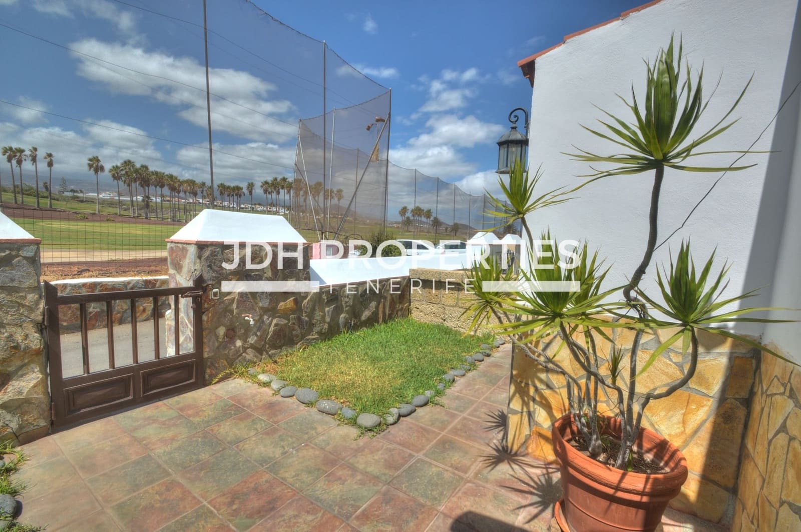 Pareado de 4 habitaciones en Golf del Sur en venta con piscina garaje - 469.900 € (Ref: 10040667)