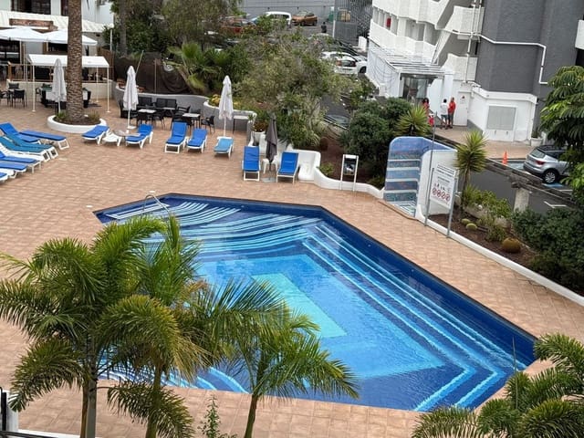 Estudio en Playa de las Americas, Arona en venta con piscina - 239.000 € (Ref: 10176848)