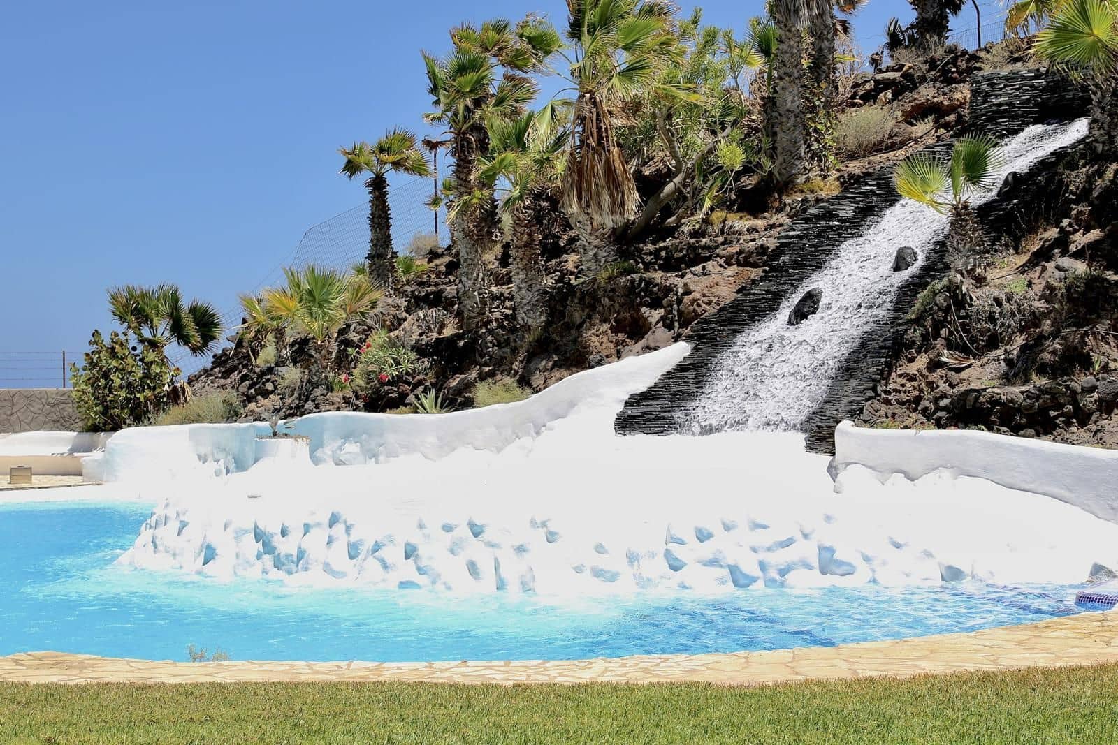 3 soveværelse Villa til salg i Amarilla Golf med swimmingpool garage - € 2.920.000 (Ref: 8297697)